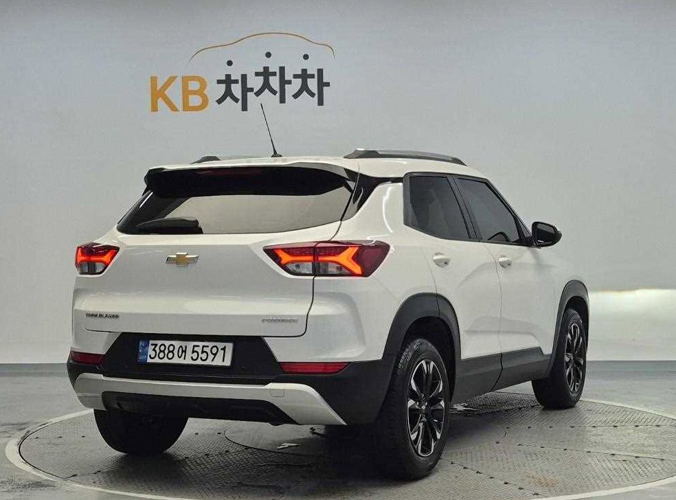 쉐보레 트레일블레이저 2WD 1.3 터보 가솔린 프리미어 사진 3