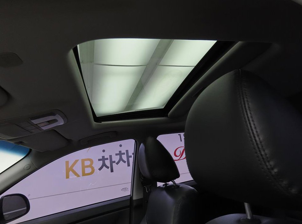KG모빌리티(쌍용)  코란도 2WD 2.0 어드벤처 사진 17