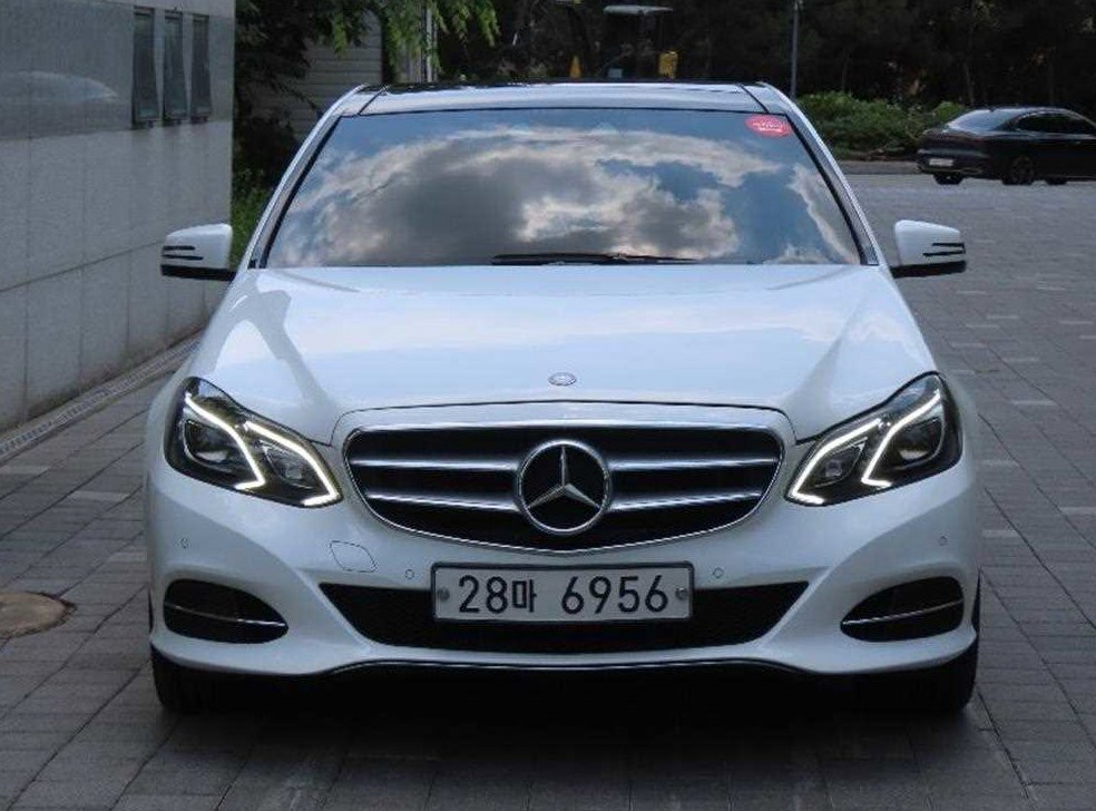 벤츠 E 클래스 E300 4MATIC 아방가르드