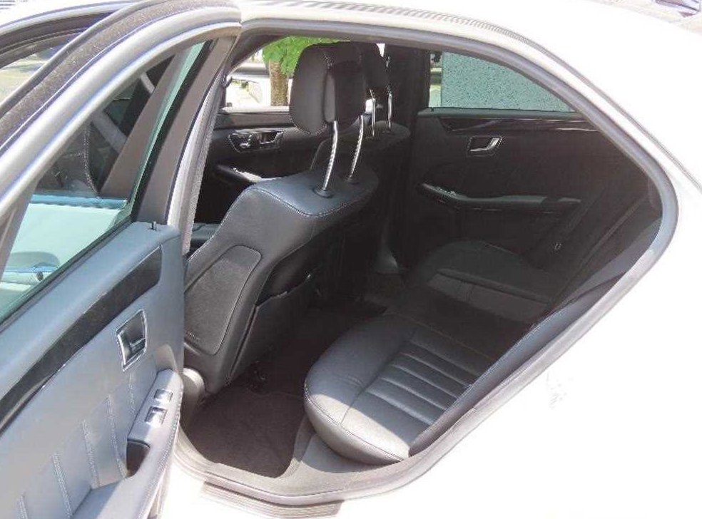 벤츠 E 클래스 E300 4MATIC 아방가르드 사진 14