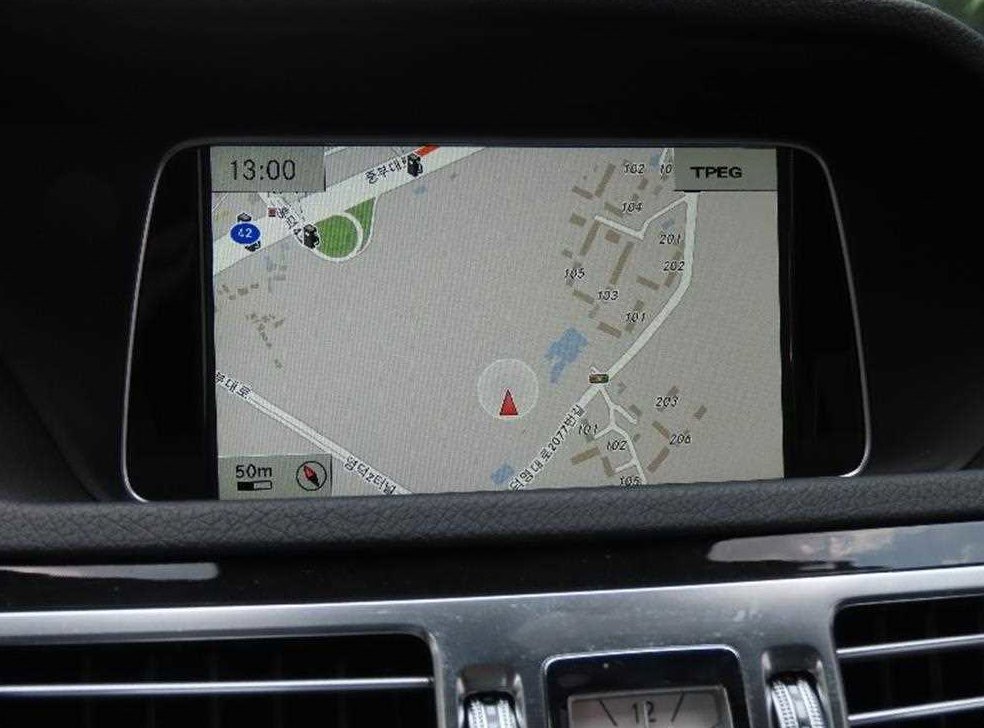 벤츠 E 클래스 E300 4MATIC 아방가르드 사진 8