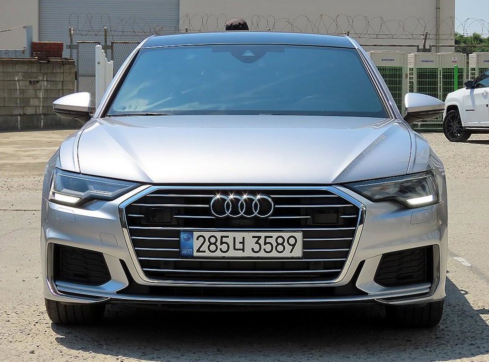 아우디 A6 45 TFSI