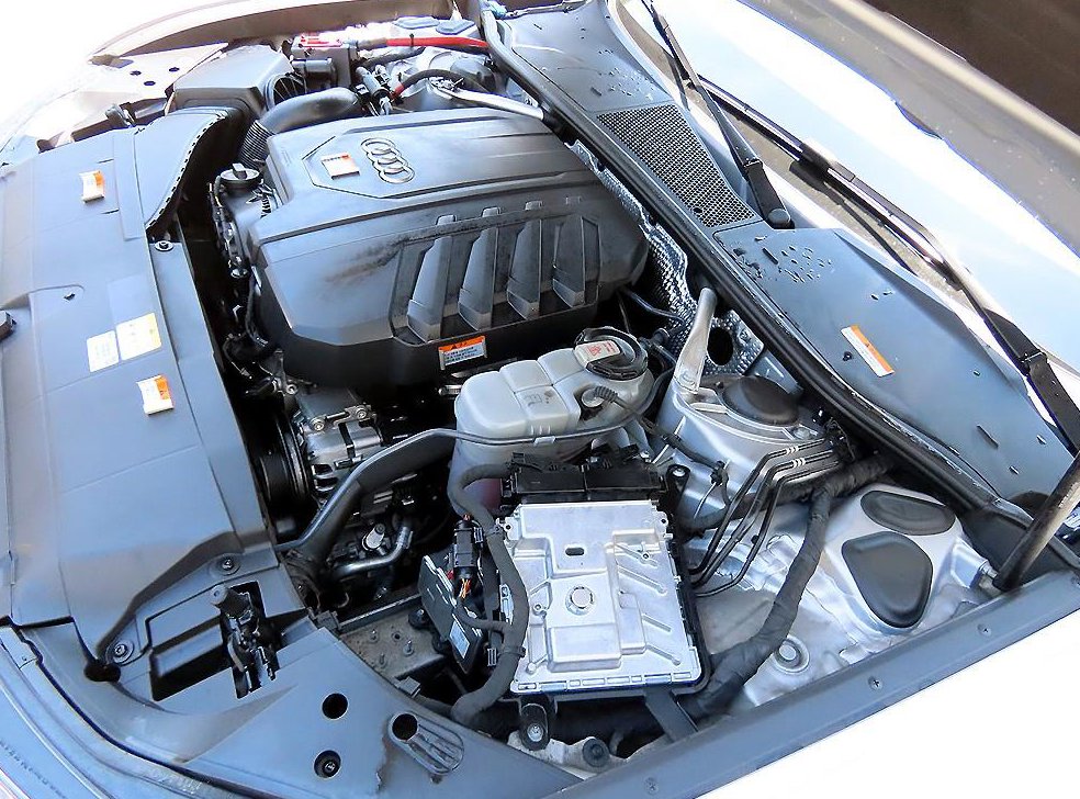 아우디 A6 45 TFSI 사진 19