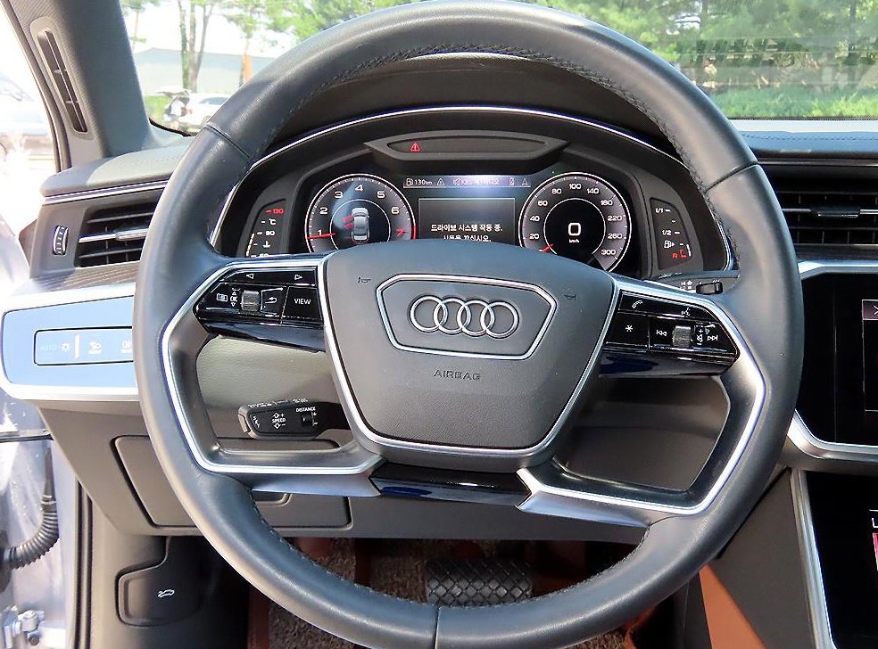 아우디 A6 45 TFSI 사진 8