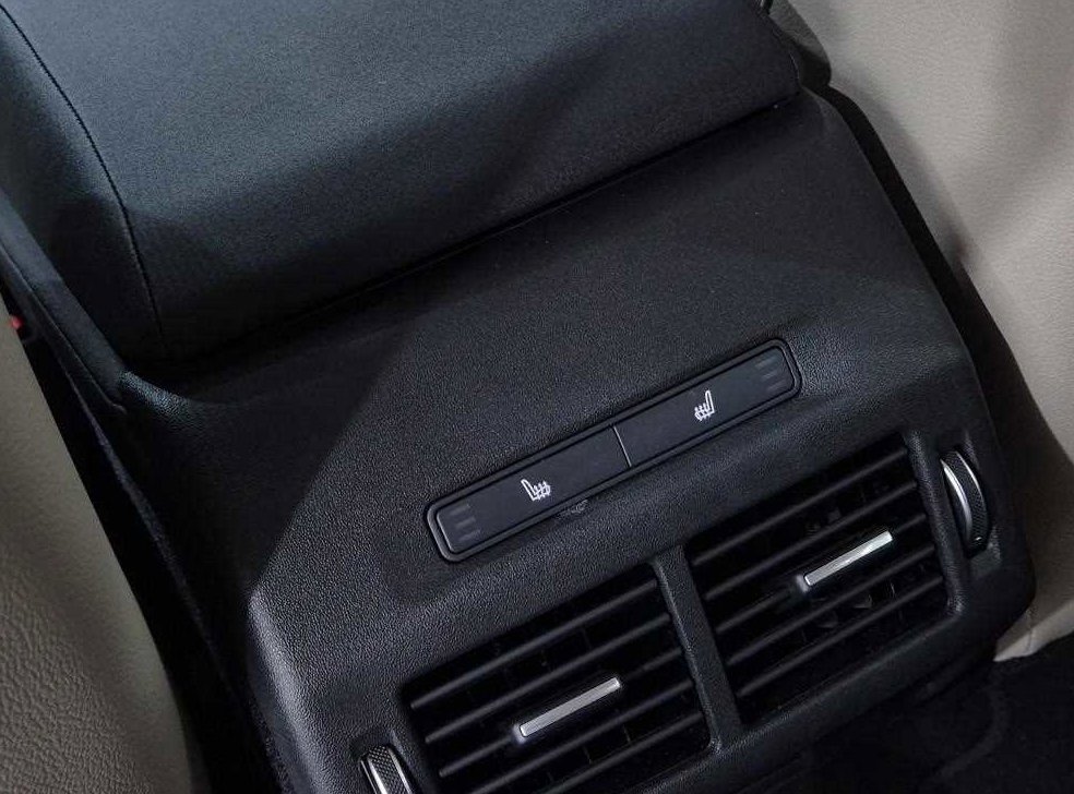 랜드로버 디스커버리 스포츠 P250 S 사진 19