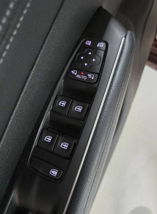 르노코리아(삼성) SM6 가솔린 2.0 GDe 사진 15