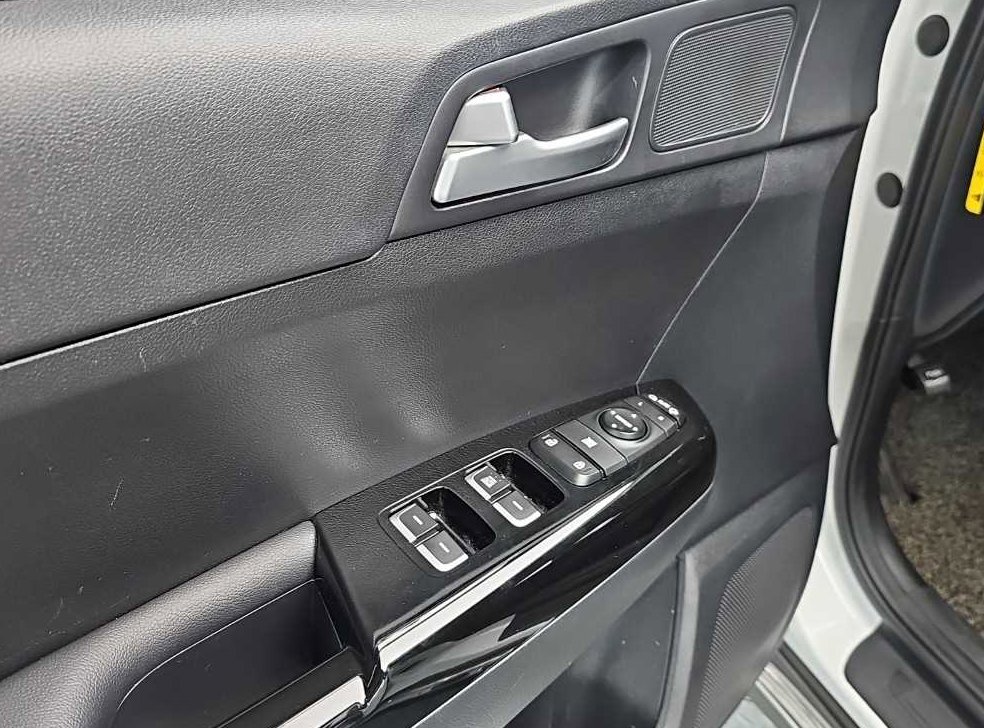 기아 스포티지 디젤 2.0 2WD 프레스티지 사진 15