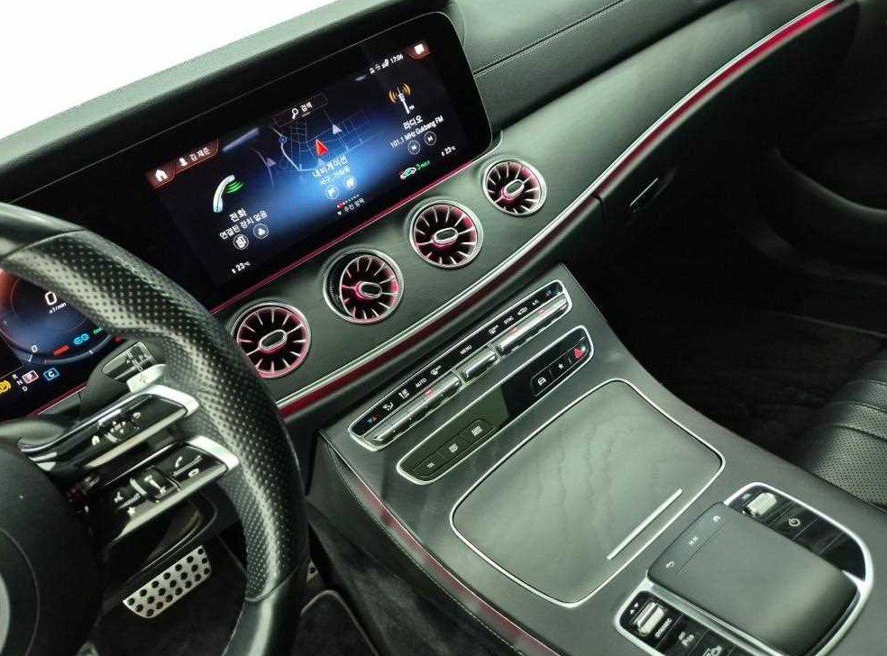 벤츠 CLS 클래스 CLS 300d 4MATIC 사진 10