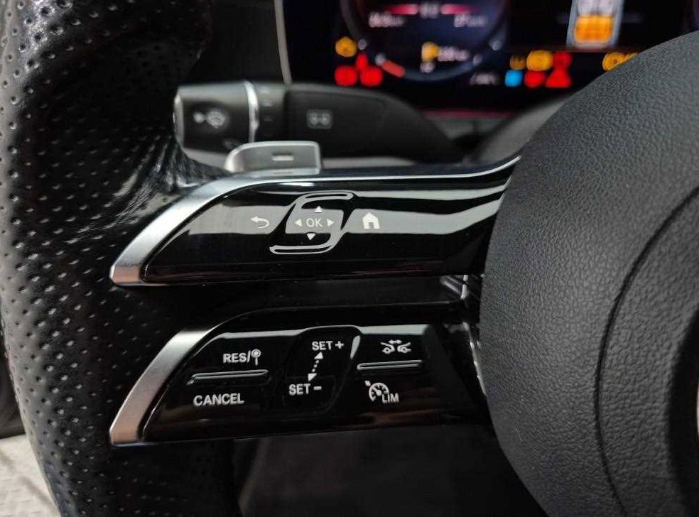벤츠 CLS 클래스 CLS 300d 4MATIC 사진 16