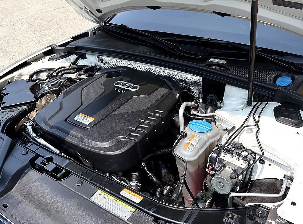 아우디 A5 35 TDI 콰트로 스포츠백 사진 20