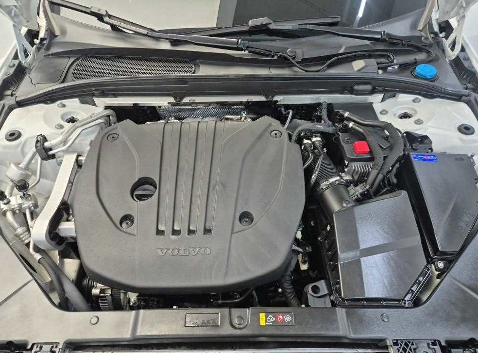 볼보 V60 2.0 B5 프로 AWD 사진 5