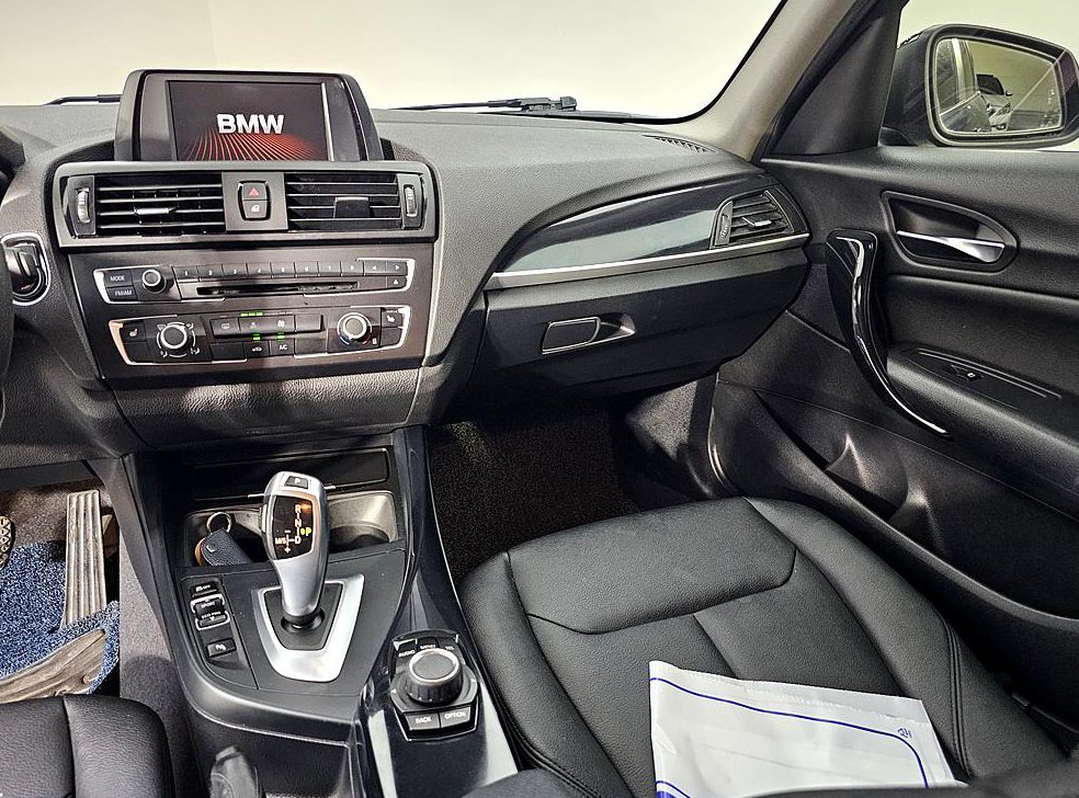 BMW 1시리즈 118d 어반 팩 1 사진 10