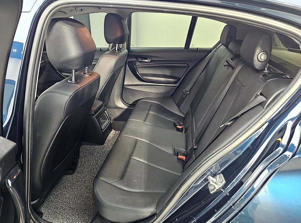 BMW 1시리즈 118d 어반 팩 1 사진 9