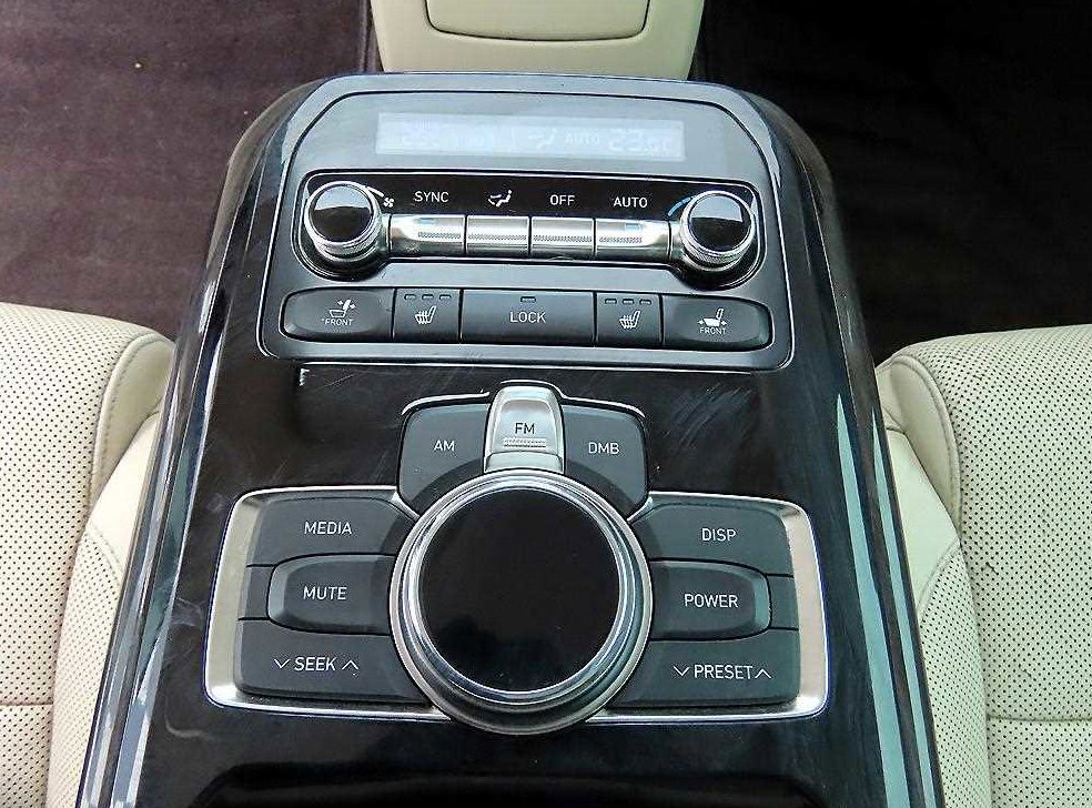제네시스 EQ900 3.3 T-GDI AWD 사진 17
