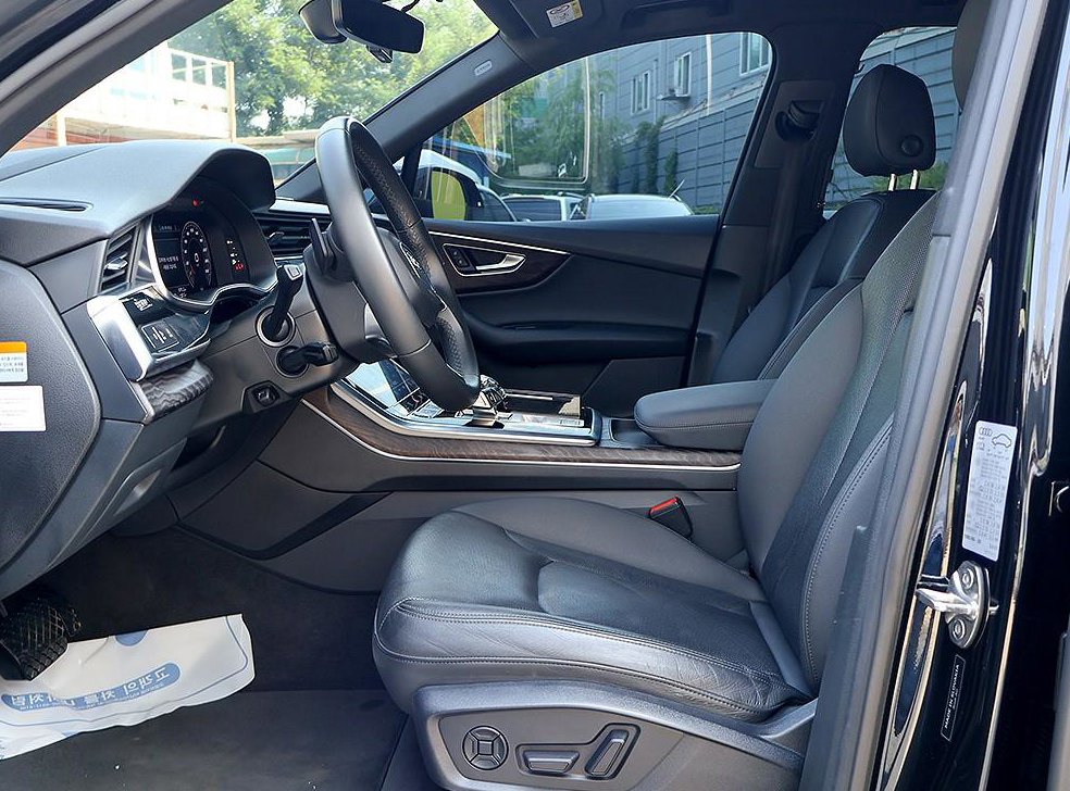 아우디 Q7 45 TDI 콰트로 프리미엄 사진 11