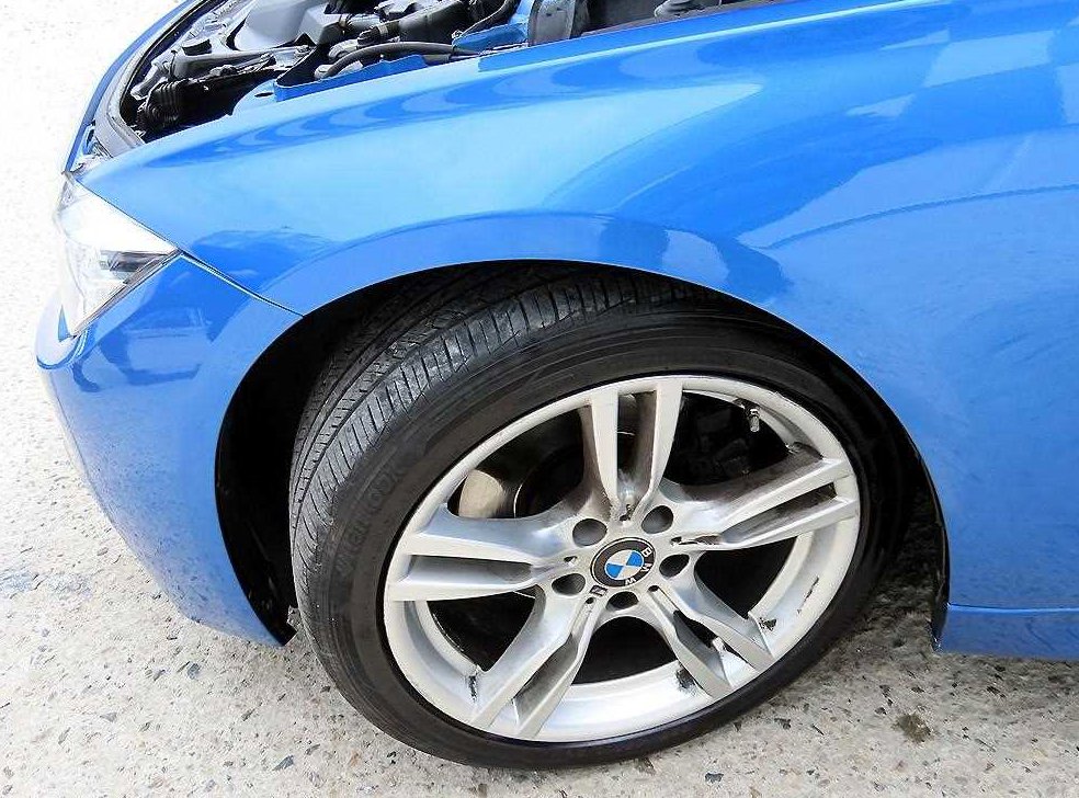 BMW 3시리즈 330i M 스포츠 사진 20