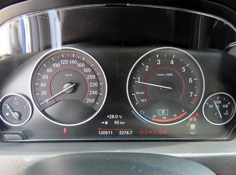 BMW 3시리즈 330i M 스포츠 사진 9