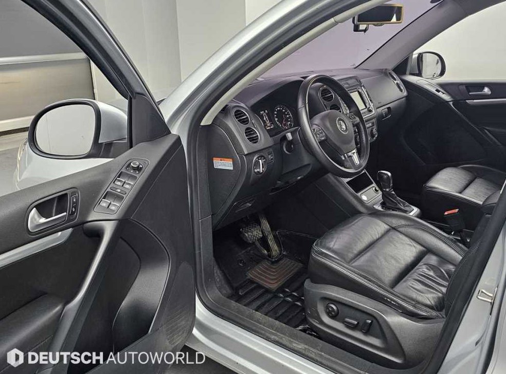 폭스바겐 티구안 2.0 TDI 프리미엄 사진 11