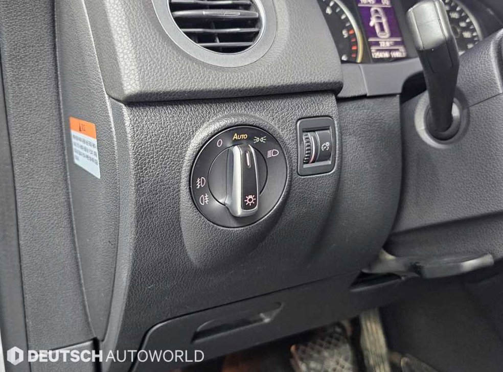 폭스바겐 티구안 2.0 TDI 프리미엄 사진 16
