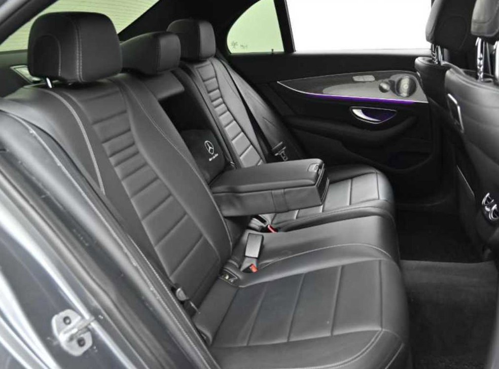 벤츠 E 클래스 E350 4MATIC AMG LINE 사진 12