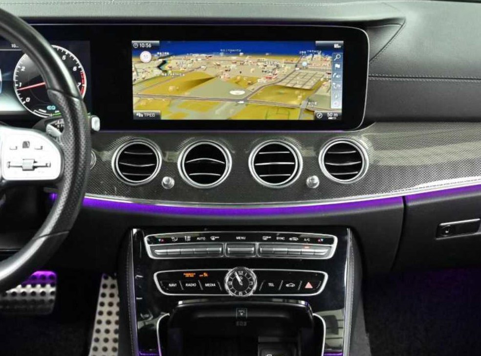 벤츠 E 클래스 E350 4MATIC AMG LINE 사진 14