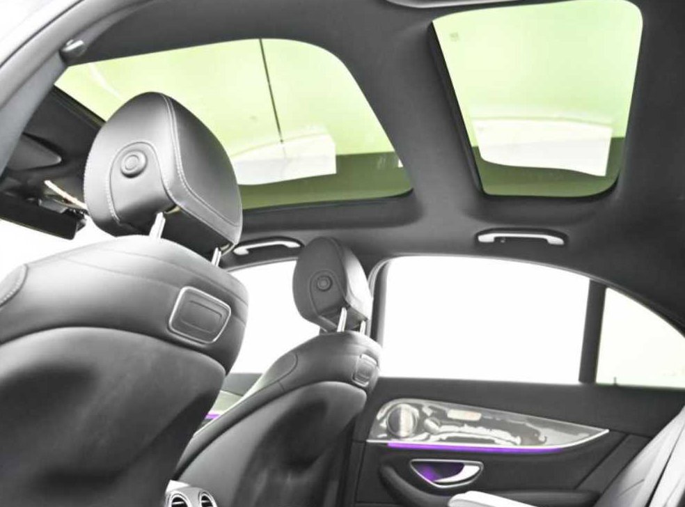 벤츠 E 클래스 E350 4MATIC AMG LINE 사진 16