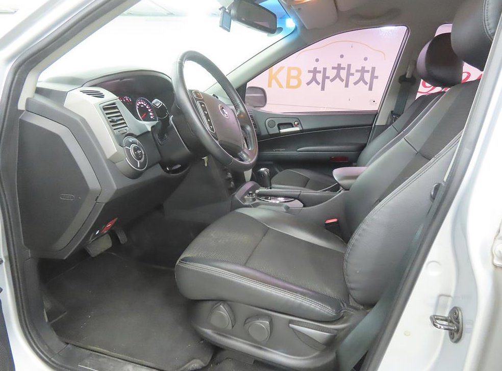 KG모빌리티(쌍용)  코란도 디젤 4WD CX7 사진 5