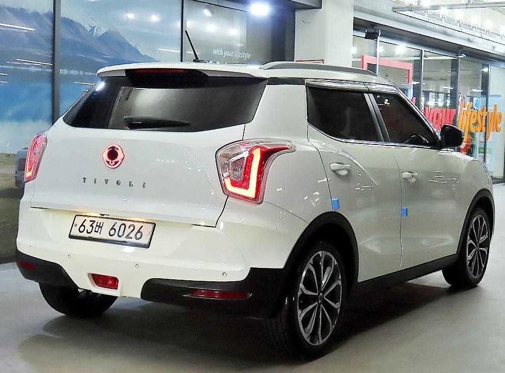KG모빌리티(쌍용)  티볼리 2WD 가솔린 VX 사진 4