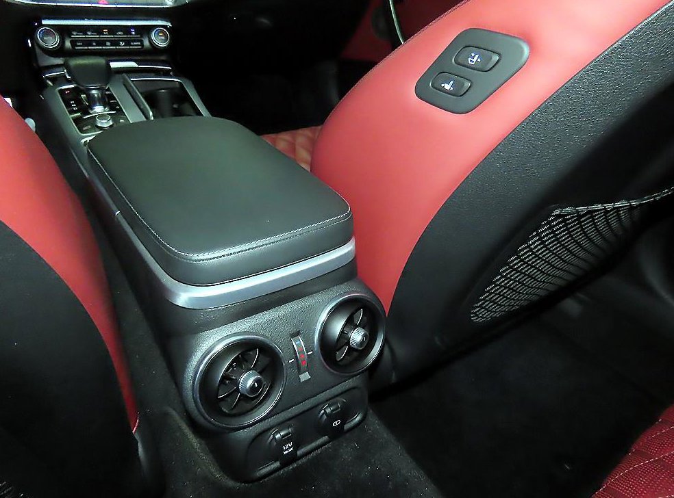 기아 스팅어 AWD 3.3 GT 마스터즈 터보 패키지 사진 15