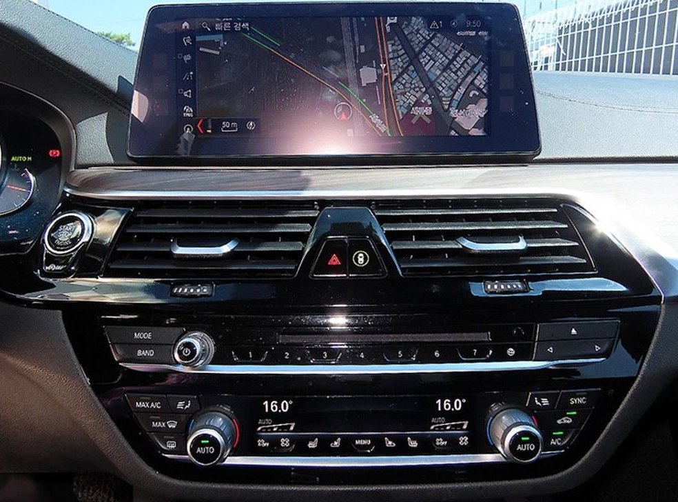 BMW 5시리즈 530i xDrive M 스포츠 플러스 사진 13