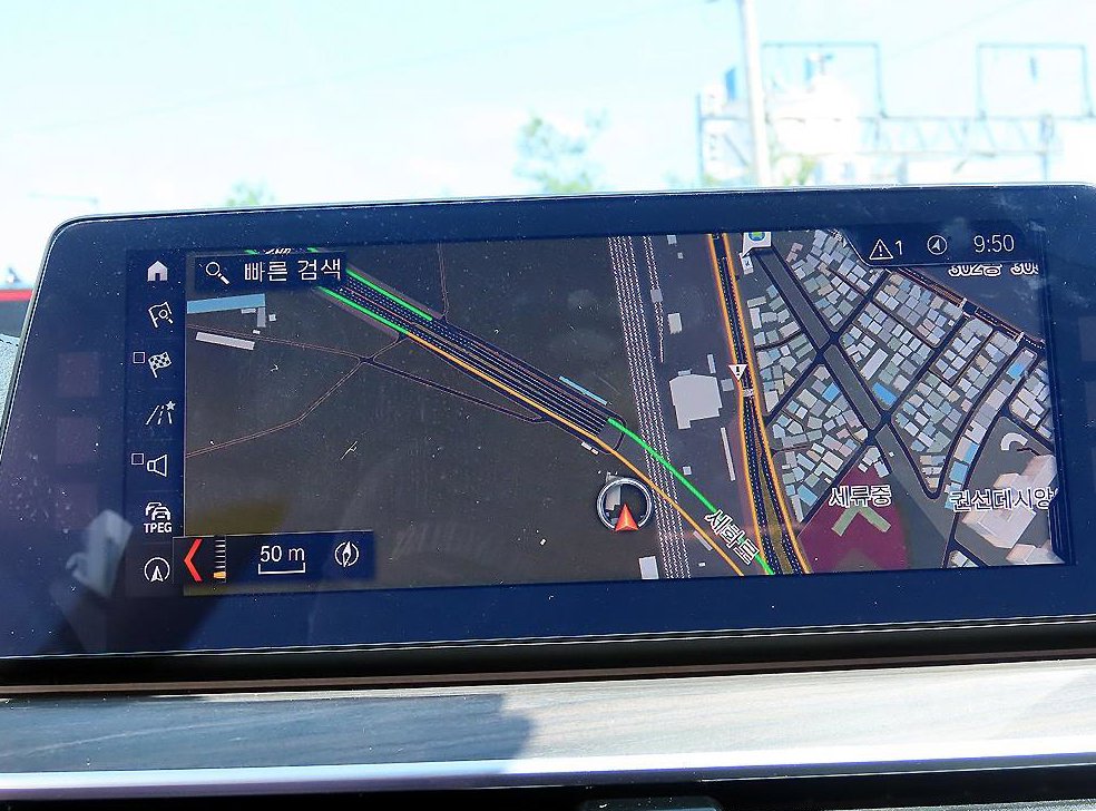 BMW 5시리즈 530i xDrive M 스포츠 플러스 사진 14