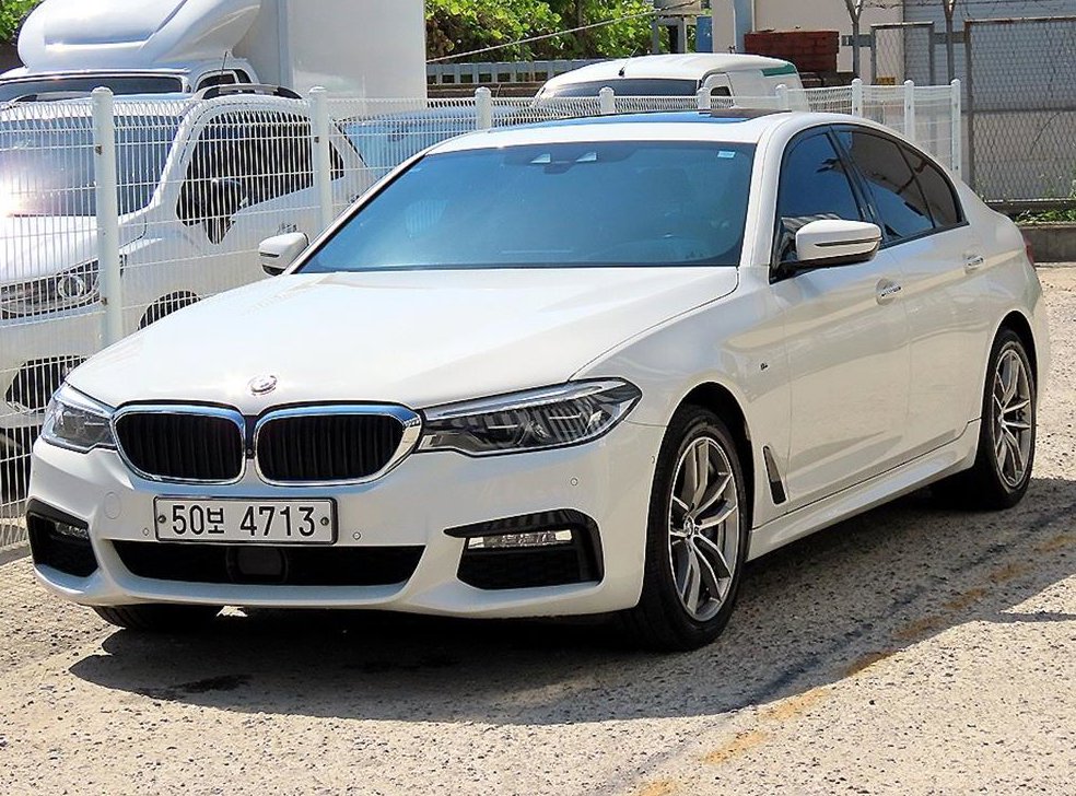 BMW 5시리즈 530i xDrive M 스포츠 플러스 사진 2