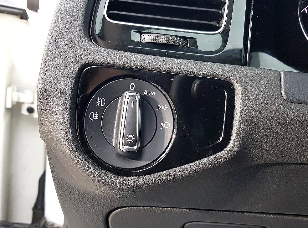 폭스바겐 골프 2.0 TDI 사진 11