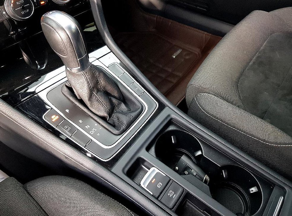 폭스바겐 골프 2.0 TDI 사진 13