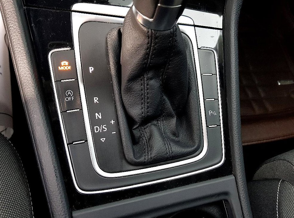 폭스바겐 골프 2.0 TDI 사진 14