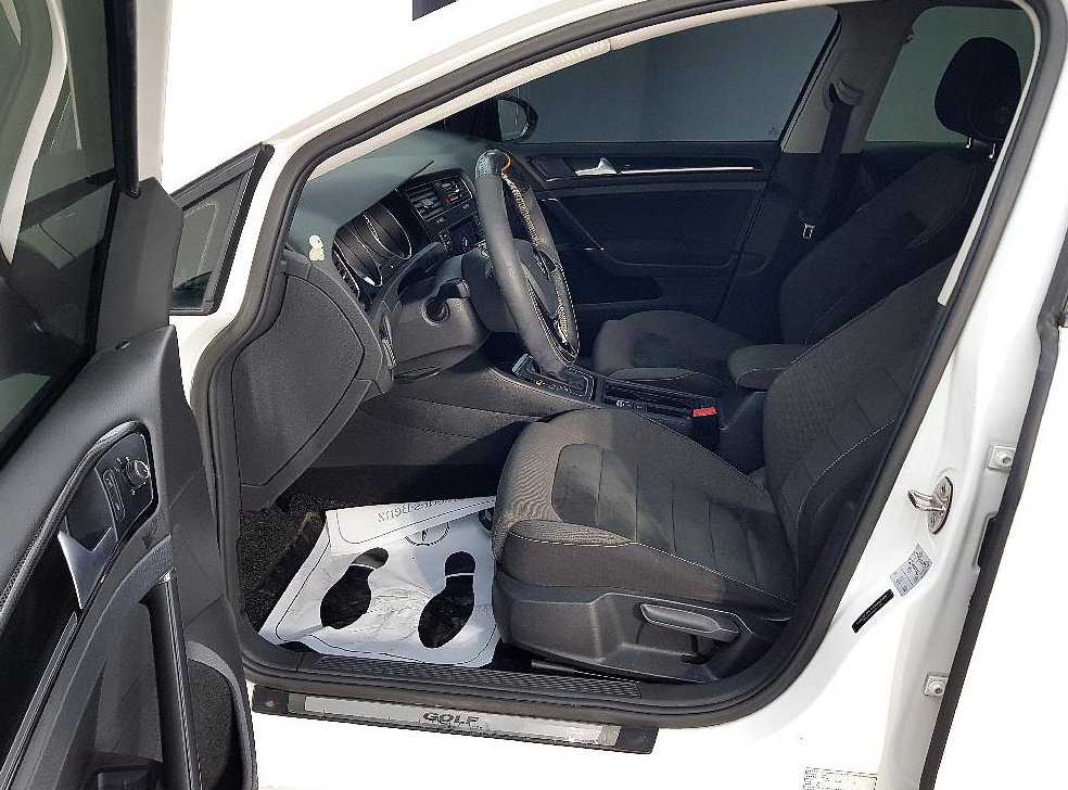폭스바겐 골프 2.0 TDI 사진 8