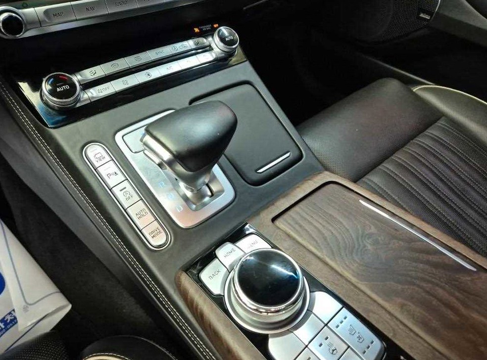 제네시스 G90 3.8 GDI AWD 사진 8