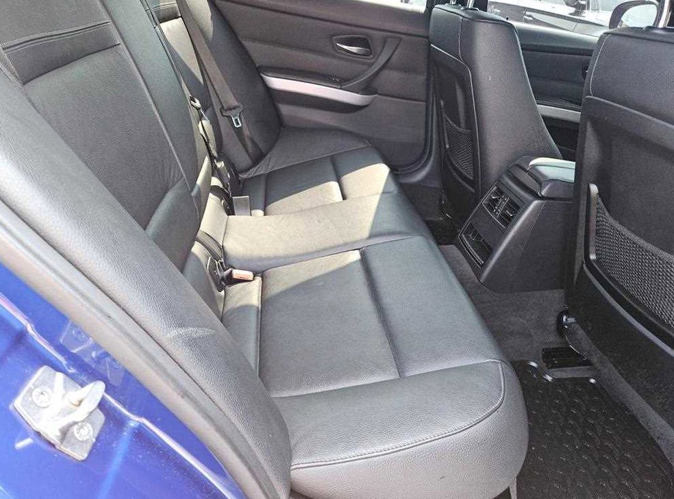 BMW 3시리즈 320d 세단 M 스포츠 사진 16