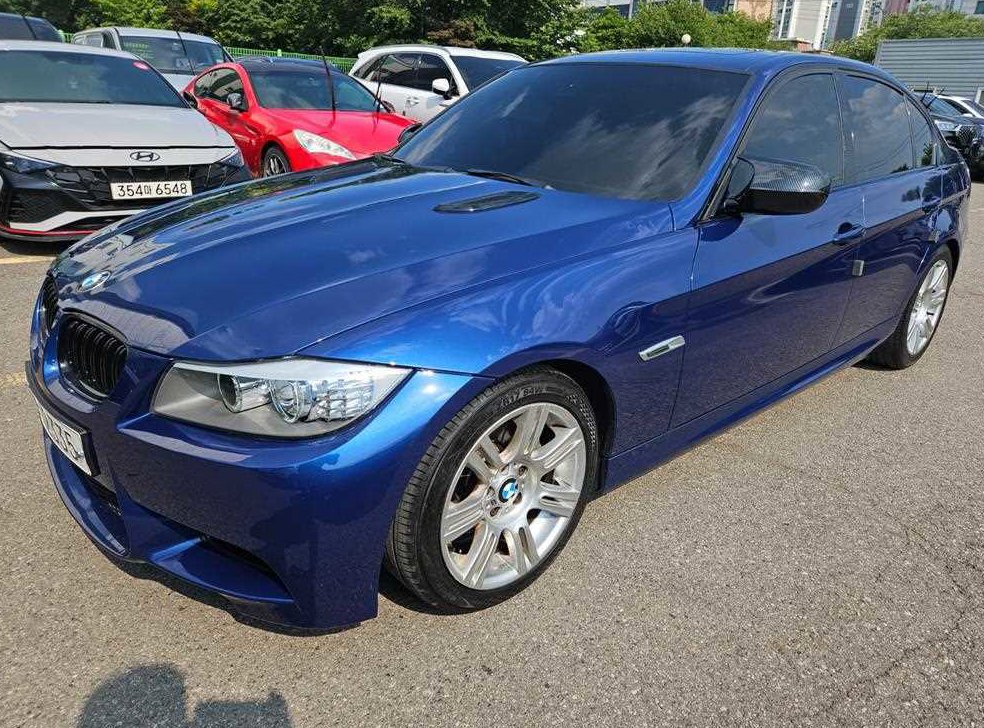 BMW 3시리즈 320d 세단 M 스포츠 사진 2