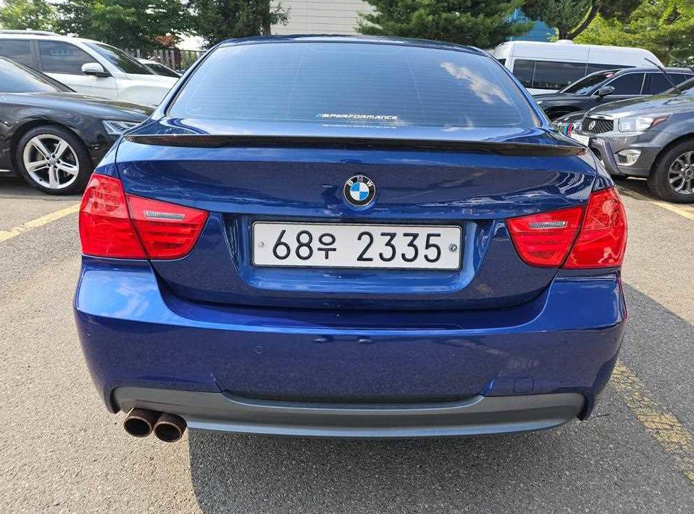 BMW 3시리즈 320d 세단 M 스포츠 사진 3