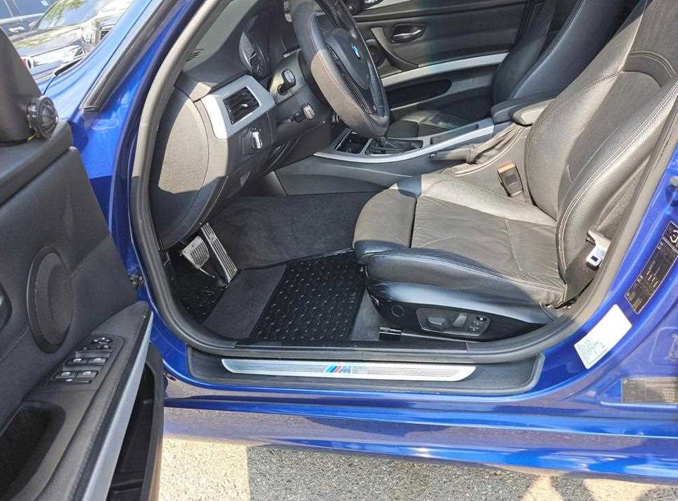 BMW 3시리즈 320d 세단 M 스포츠 사진 5
