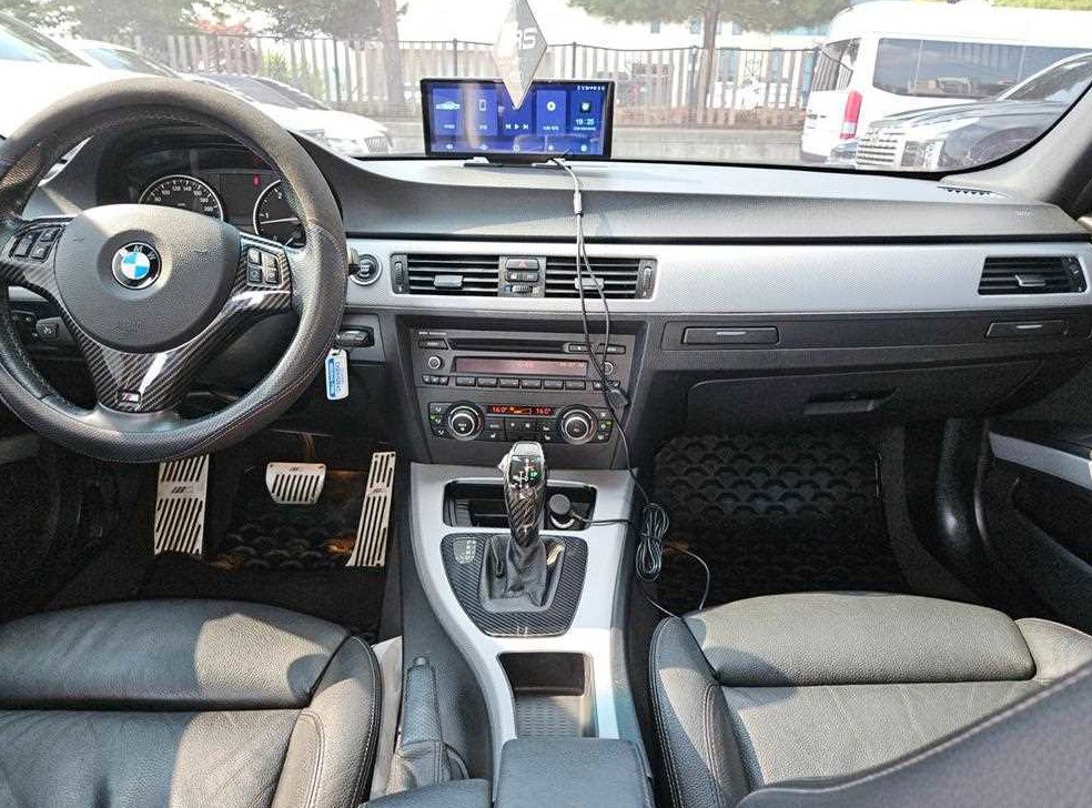 BMW 3시리즈 320d 세단 M 스포츠 사진 7