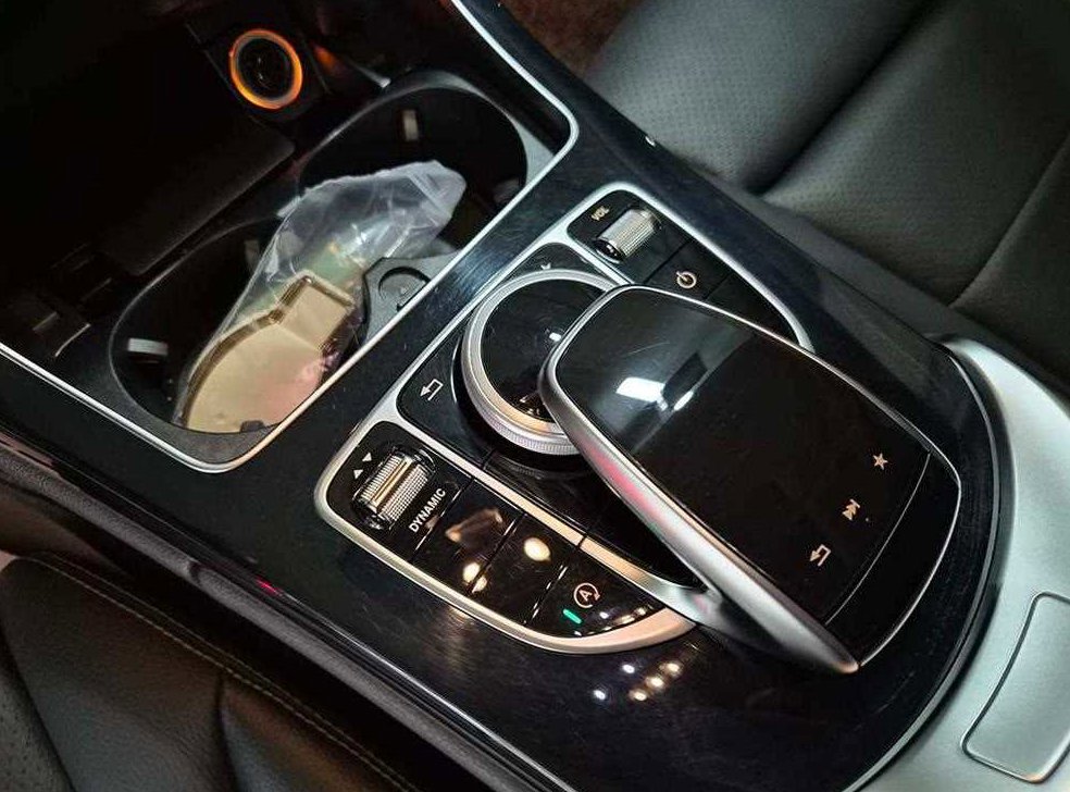 벤츠 C 클래스 C200 아방가르드 사진 16