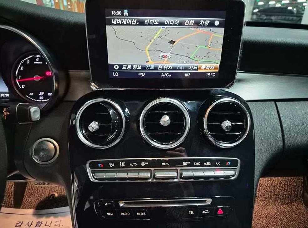 벤츠 C 클래스 C200 아방가르드 사진 18