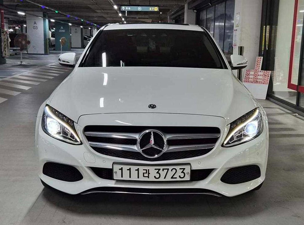벤츠 C 클래스 C200 아방가르드 사진 2