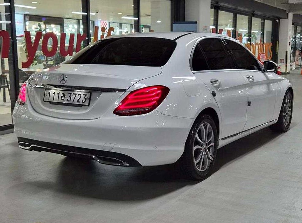 벤츠 C 클래스 C200 아방가르드 사진 4