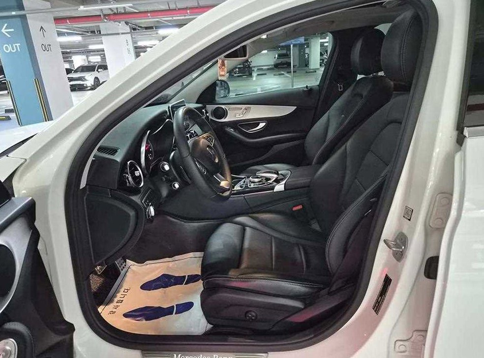 벤츠 C 클래스 C200 아방가르드 사진 6