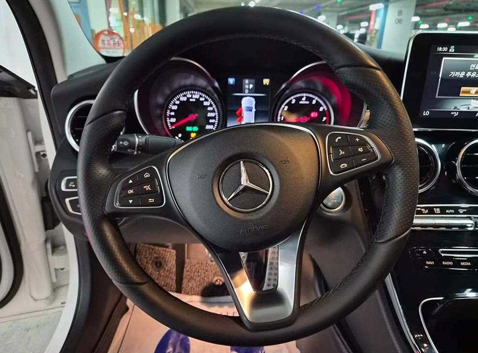 벤츠 C 클래스 C200 아방가르드 사진 8