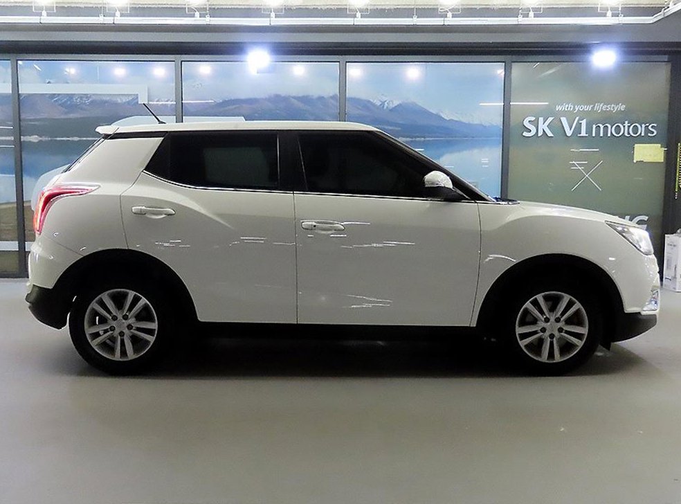 KG모빌리티(쌍용)  티볼리 가솔린 2WD 1.6 VX 사진 3