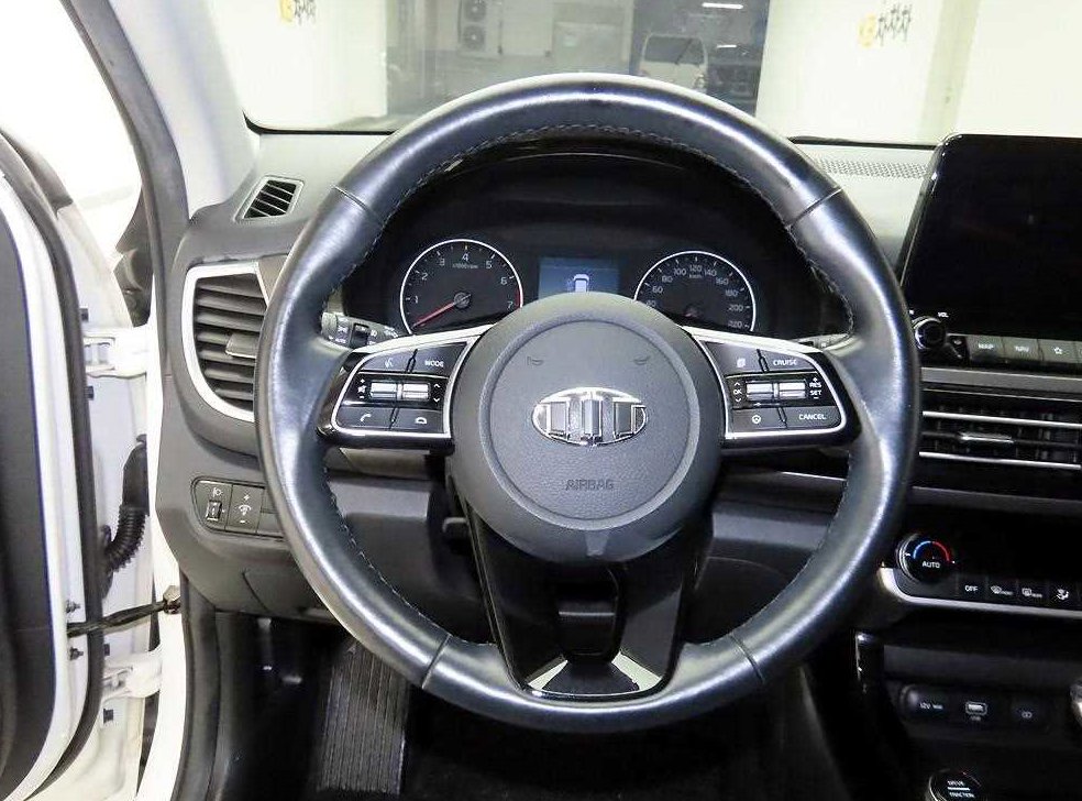 기아 셀토스 가솔린 1.6 터보 2WD 사진 9